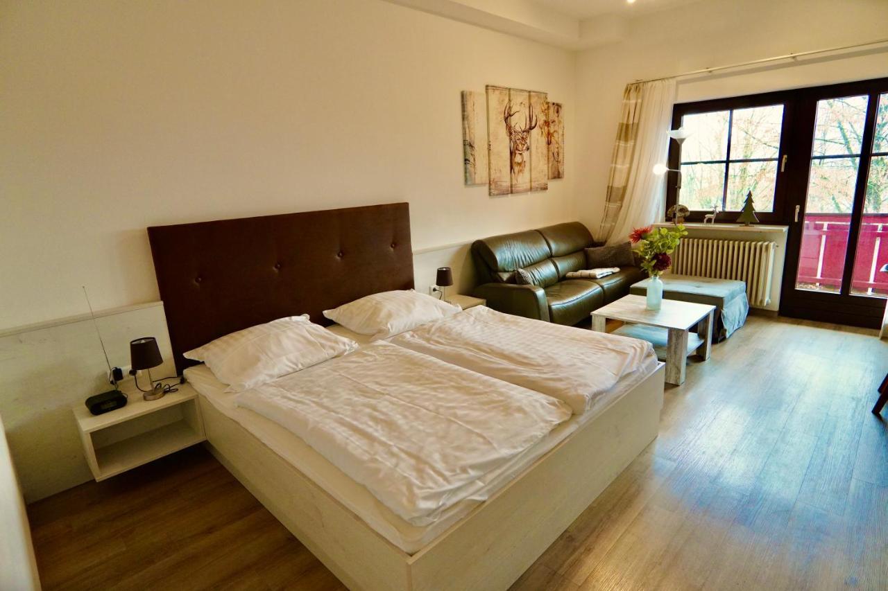Hallelujah - Wunderschoenes Und Gepflegtes Apartment Mit Bademantelgang Zur Therme Bad Griesbach im Rottal Extérieur photo